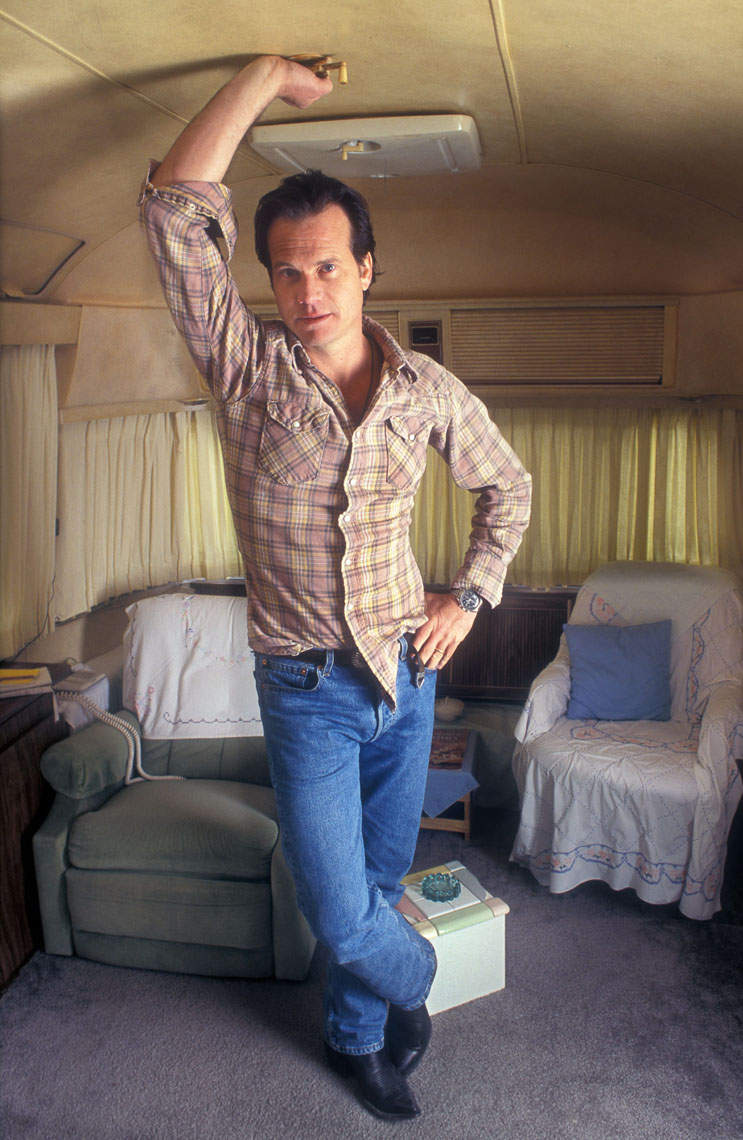 1133Bill Paxton actor, films, Apollo 13 and Twister and the television series Big Love